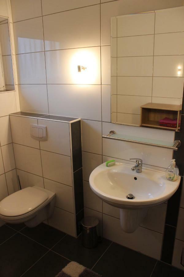 Ferienhaus Am Emspark Leer Exteriör bild